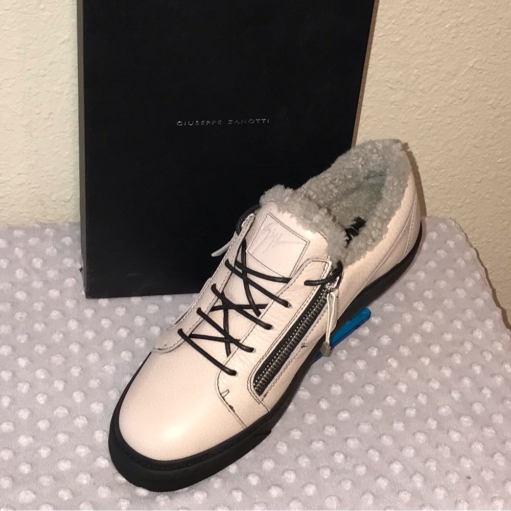 Giuseppe Zanotti Leather Shoes with Shearling lining